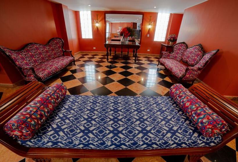 هتل Porton Bogota