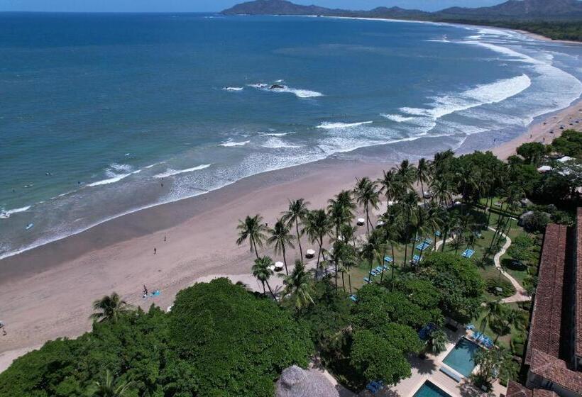 هتل Tamarindo Diria Beach Resort
