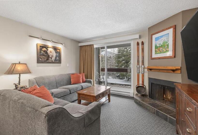 هتل Tantalus Resort Lodge