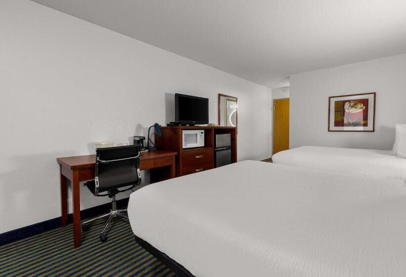 בית מלון כפרי Surestay Plus By Best Western Brooks