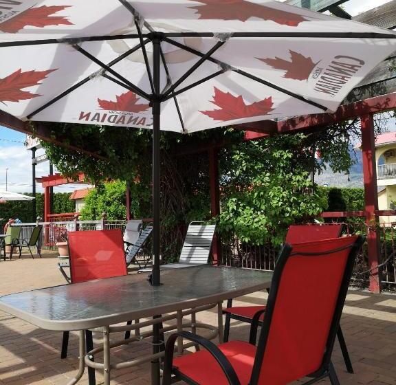 בית מלון כפרי Westridge Motor Inn