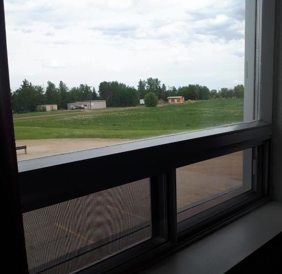 هتل Westwood Inn  And Indoor Water Park