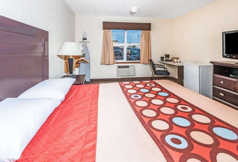 فندق على الطريق Super 8 By Wyndham Calgary/airport