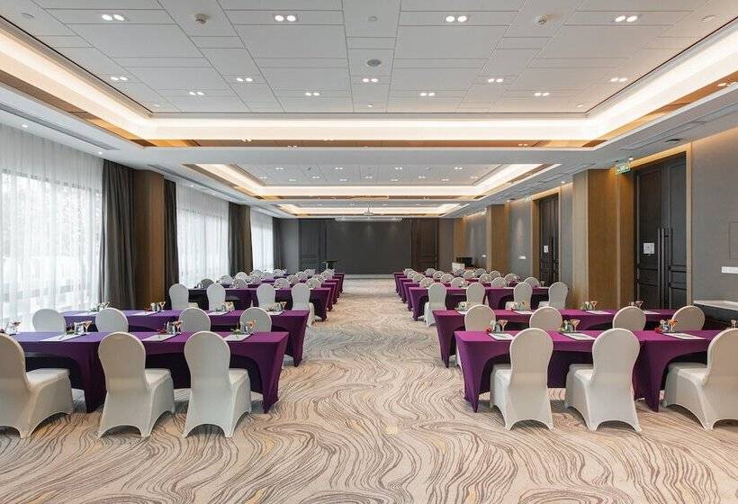 Otel Holiday Inn Wuhan Riverside, An Ihg