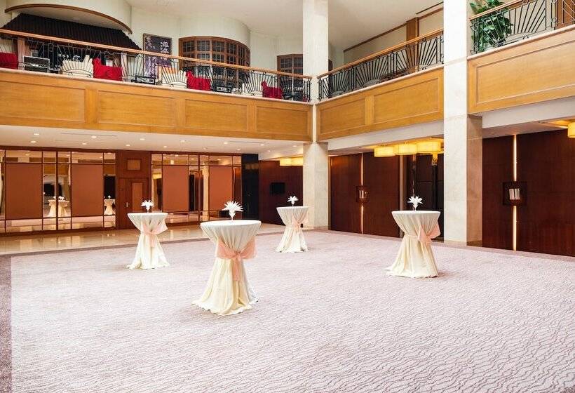 Otel Holiday Inn Wuhan Riverside, An Ihg