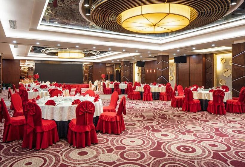 Otel Holiday Inn Wuhan Riverside, An Ihg