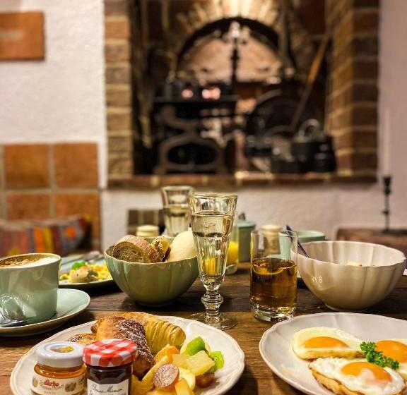 Romantik Hotel U Raka