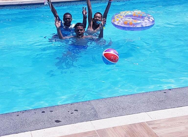 Crows Nest Resort