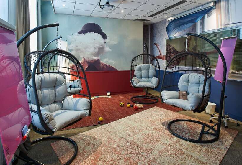 هتل Best Western Plus Paris Saclay