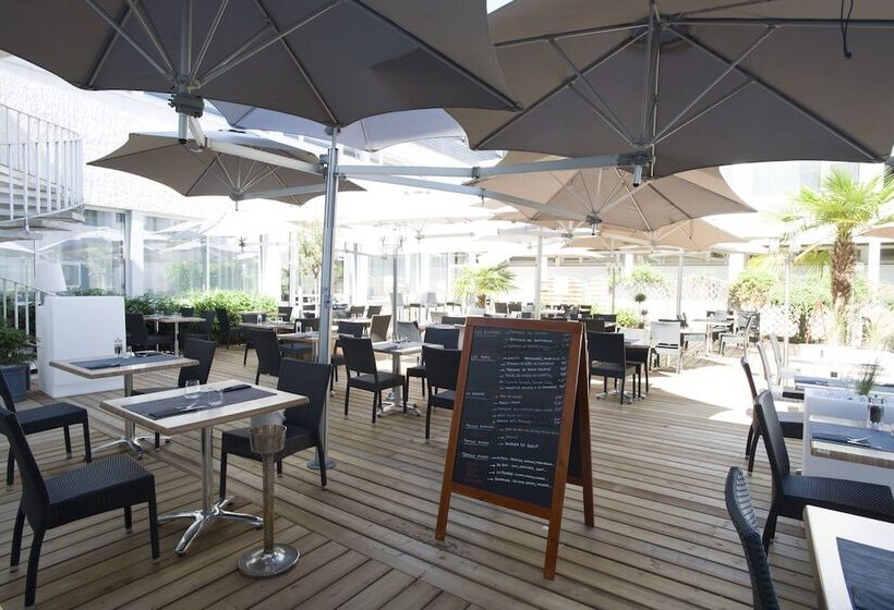בית מלון כפרי Ibis Styles Poitiers Nord