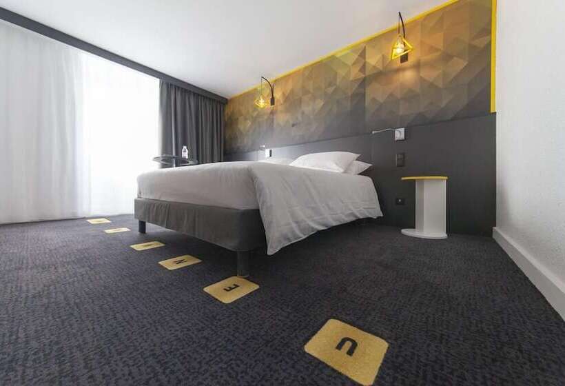 בית מלון כפרי Ibis Styles Poitiers Nord
