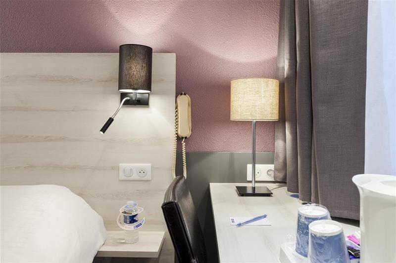 Отель Kyriad Lille Est Villeneuve D Ascq