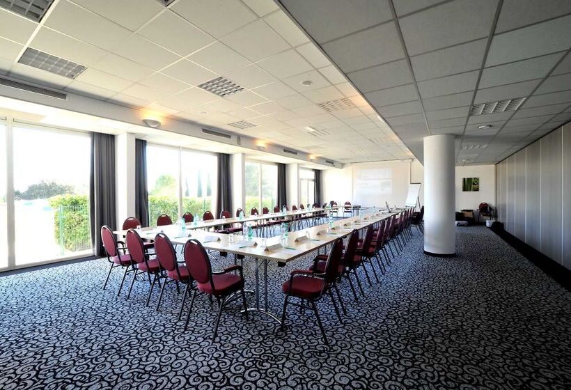 هتل Hôtel Birdy By Happyculture