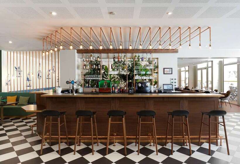 هتل Hôtel Birdy By Happyculture