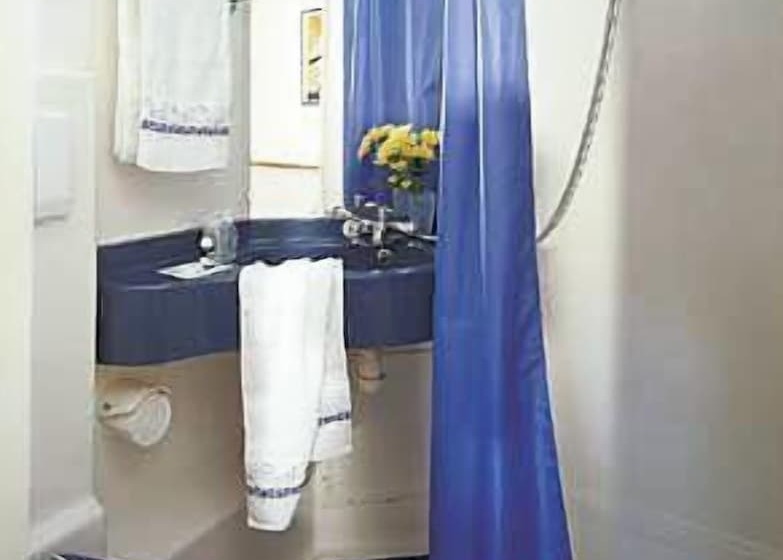 בית מלון כפרי Hôtel Stars Rouen