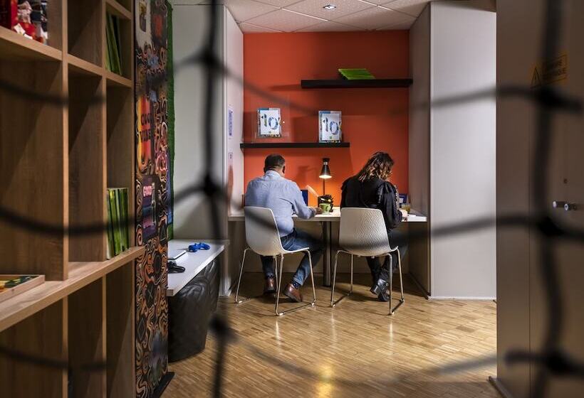 هتل Ibis Styles Strasbourg Stade De La Meinau