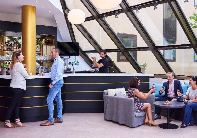 호텔 Mercure Tours Sud