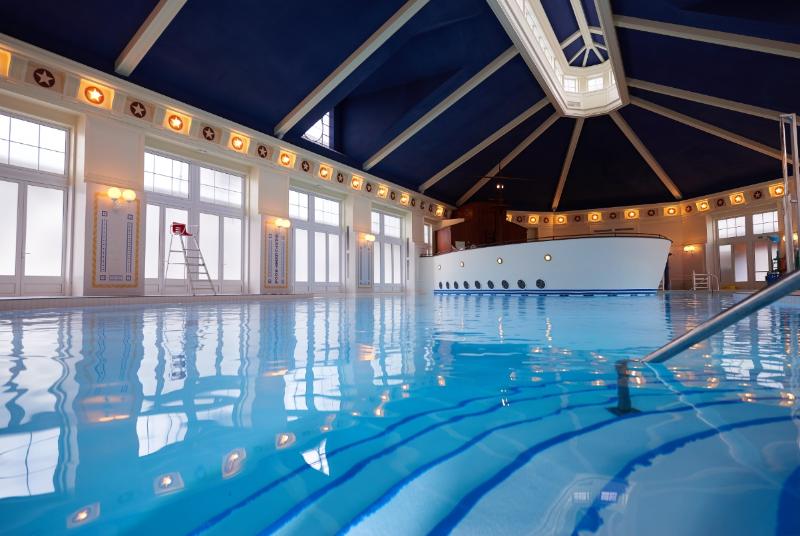 בית מלון כפרי Disney Newport Bay Club