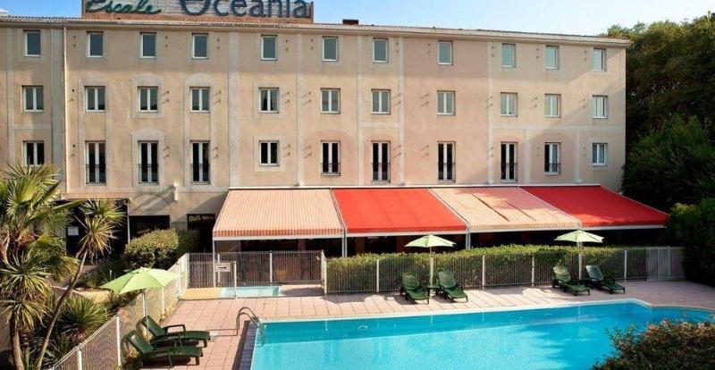 هتل Escale Oceania Aixenprovence
