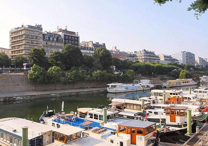 هتل Ibis Styles Paris 15 Lecourbe