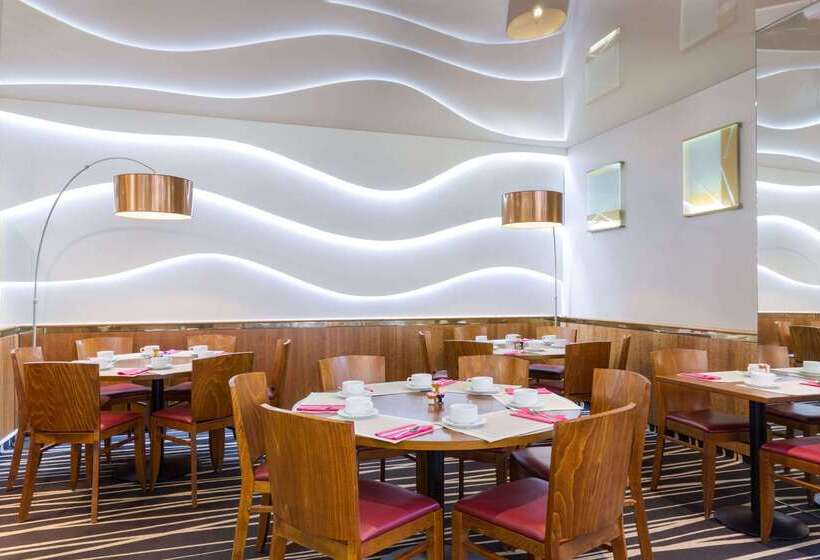 هتل Mercure Paris Nanterre