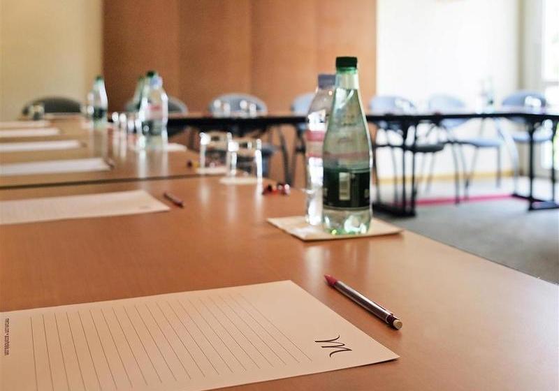 בית מלון כפרי Mercure Ile de Nantes