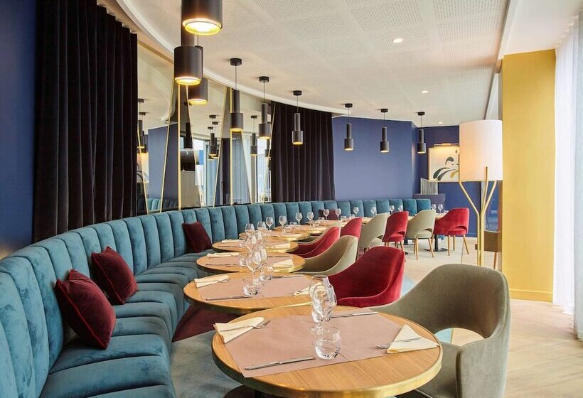 בית מלון כפרי Mercure Paris La Défense Grande Arche