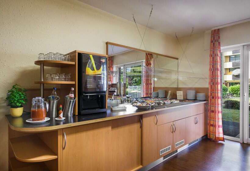 هتل Acora Bonn Living The City