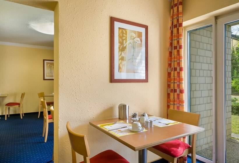 هتل Acora Bonn Living The City