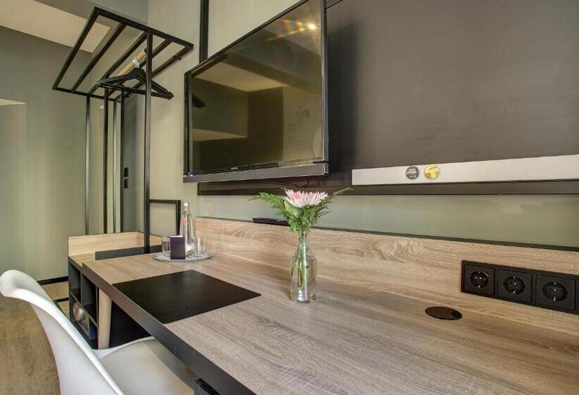 هتل Boutique 003 Köln Am Dom, Trademark Collection By Wyndham