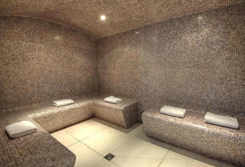 호텔 La Bastide De L'oliveraie