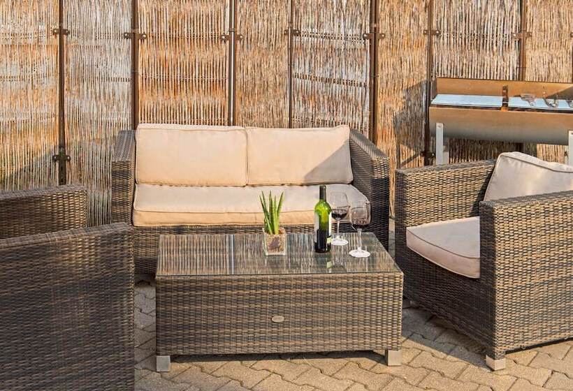 هتل Spark By Hilton Stuttgart Sindelfingen