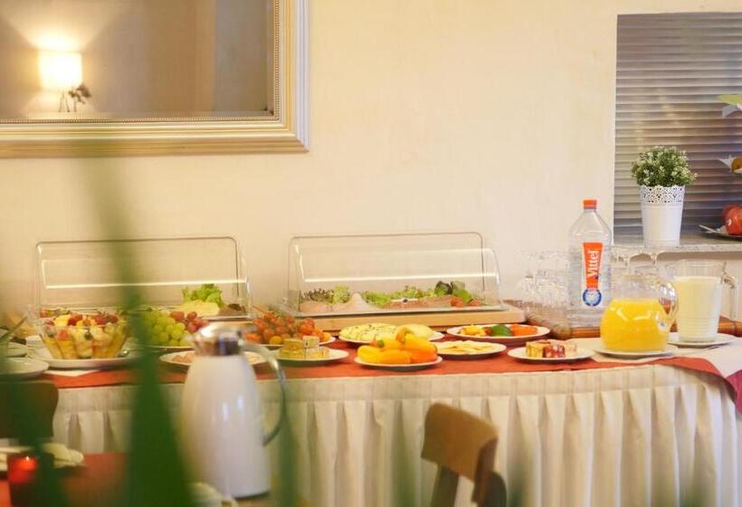 هتل Refrather Hof