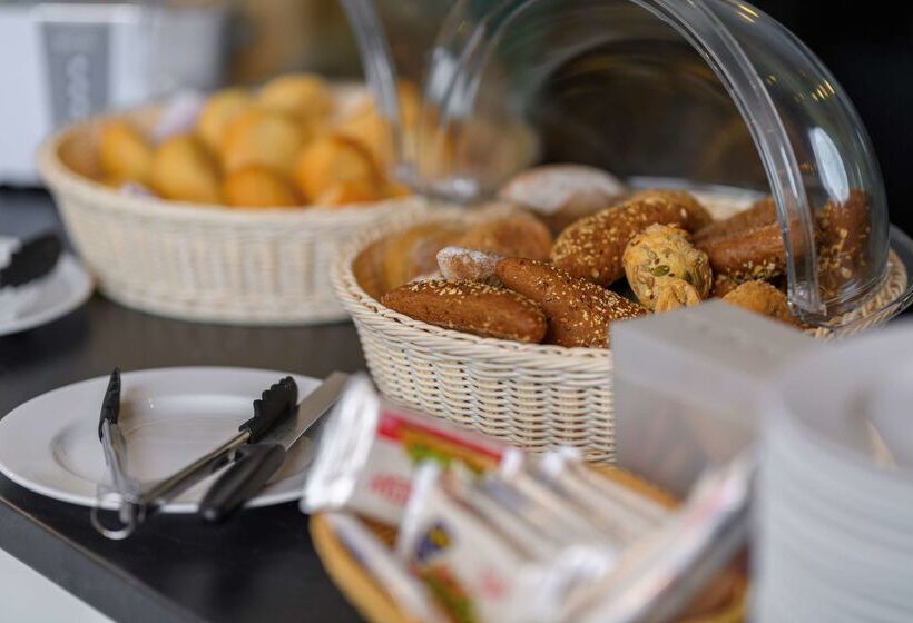 هتل Ambiente Langenhagen Hannover By Tulip Inn