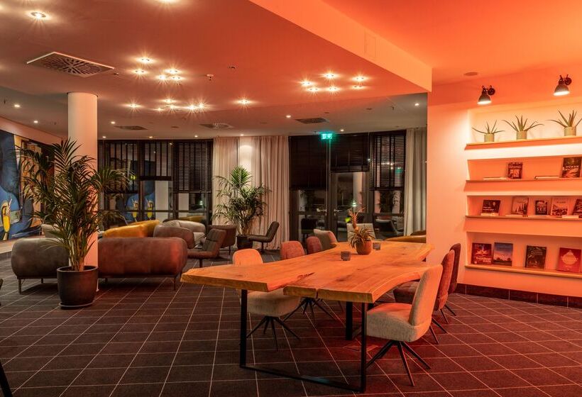 هتل Four Ratingen Dusseldorf Airport