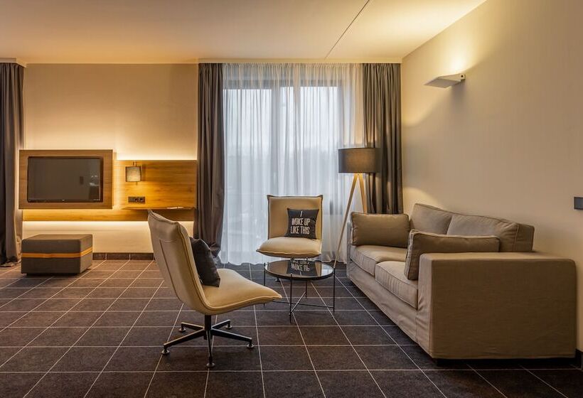 هتل Four Ratingen Dusseldorf Airport