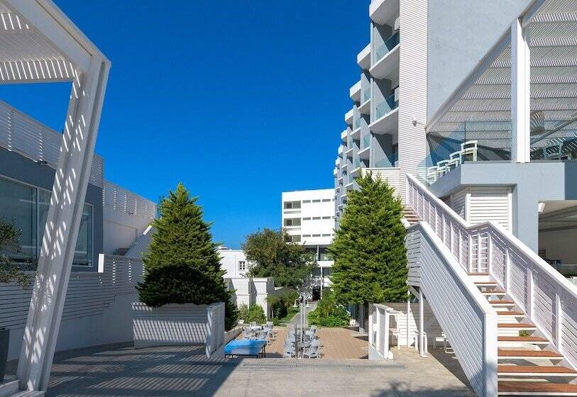 هتل Oceanis Park
