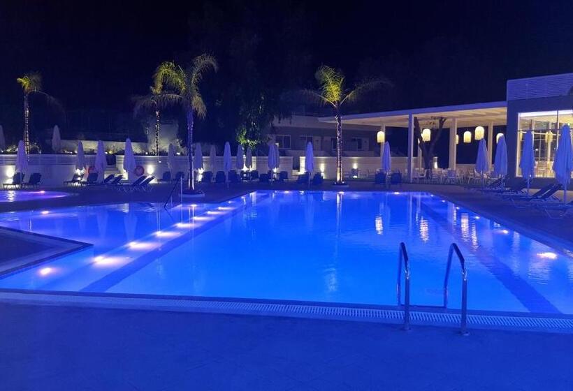 هتل Oceanis Park