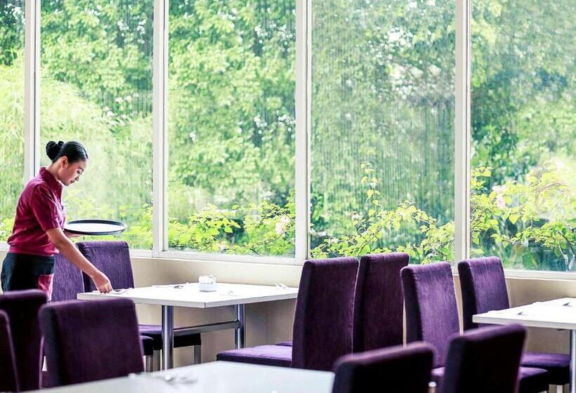 هتل Mercure Jakarta Kota