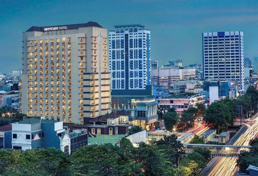 هتل Mercure Jakarta Kota