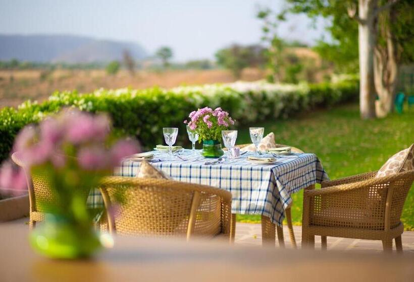 בית מלון כפרי Ramgarh Lodge, Jaipur – Ihcl Seleqtions