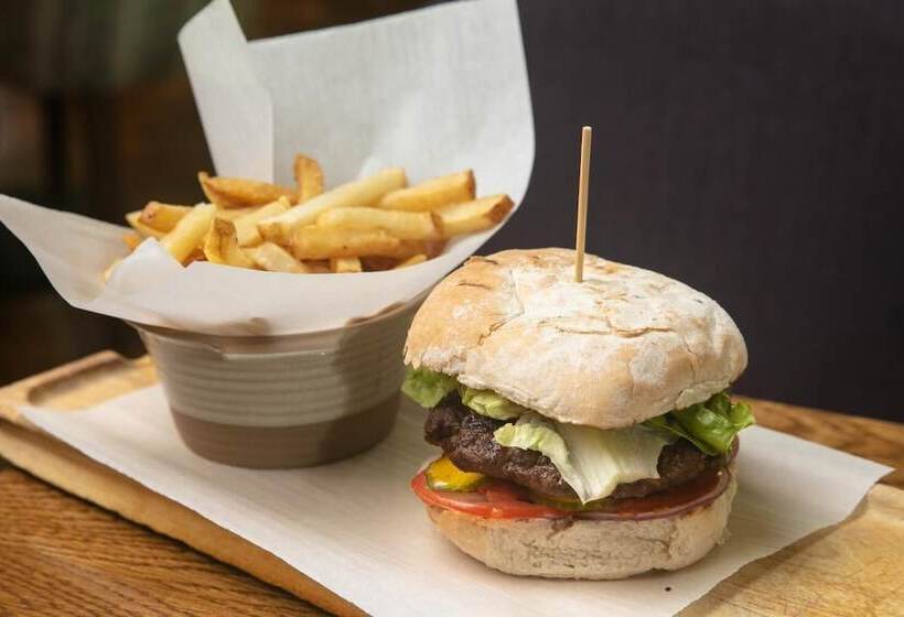 בית מלון כפרי Schoolhouse