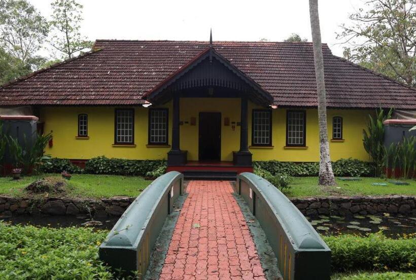 فندق Taj Kumarakom Resort And Spa Kerala