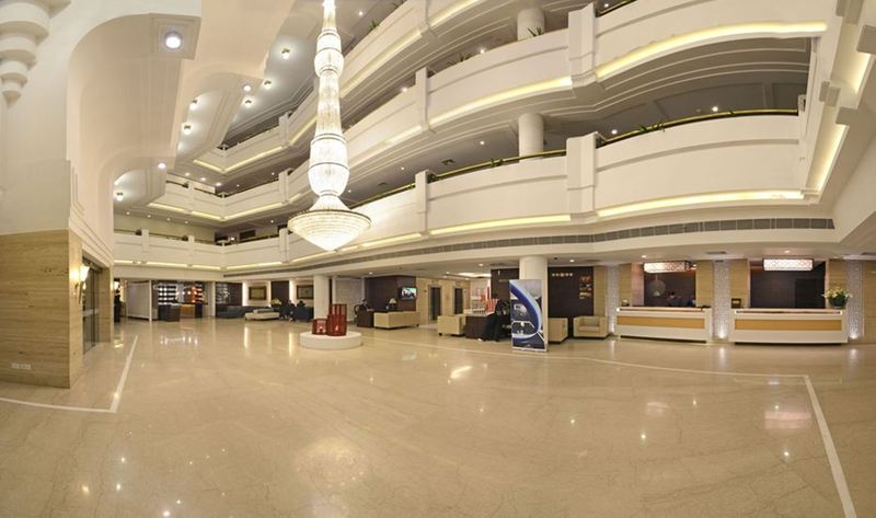 هتل Howard Plaza The Fern, Agra