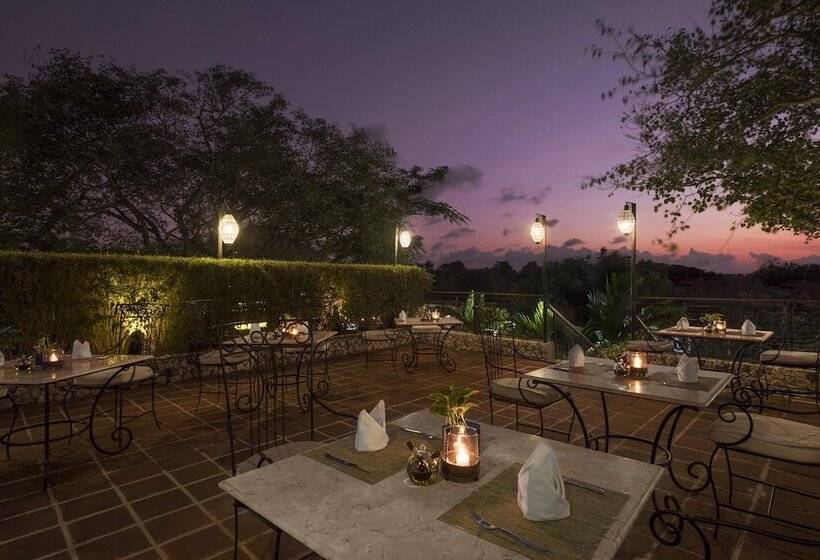 استراحتگاه Nikko Bali Benoa Beach