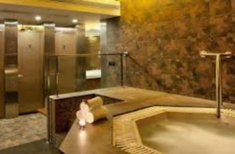 The Residence Hotel & Apartments