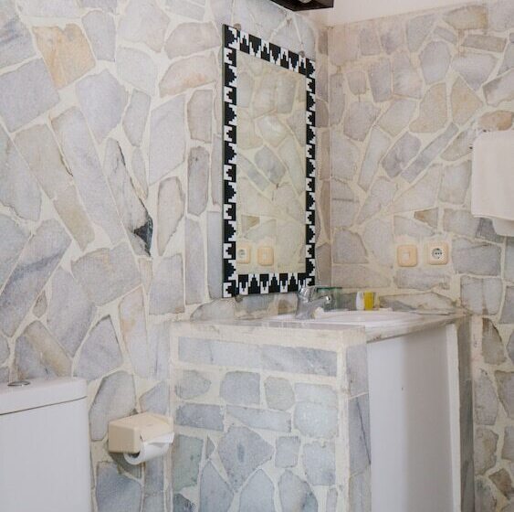 בית מלון כפרי Grand Elty Krakatoa