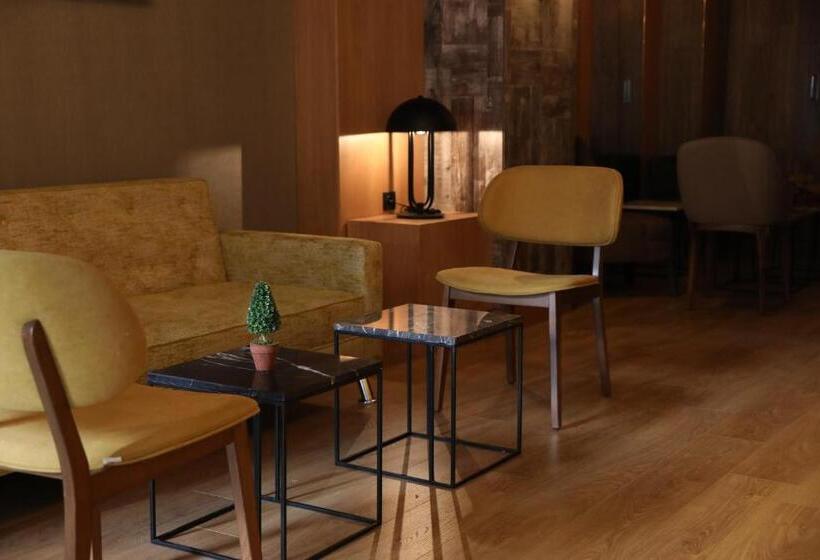 فندق Roomers Nisantasi