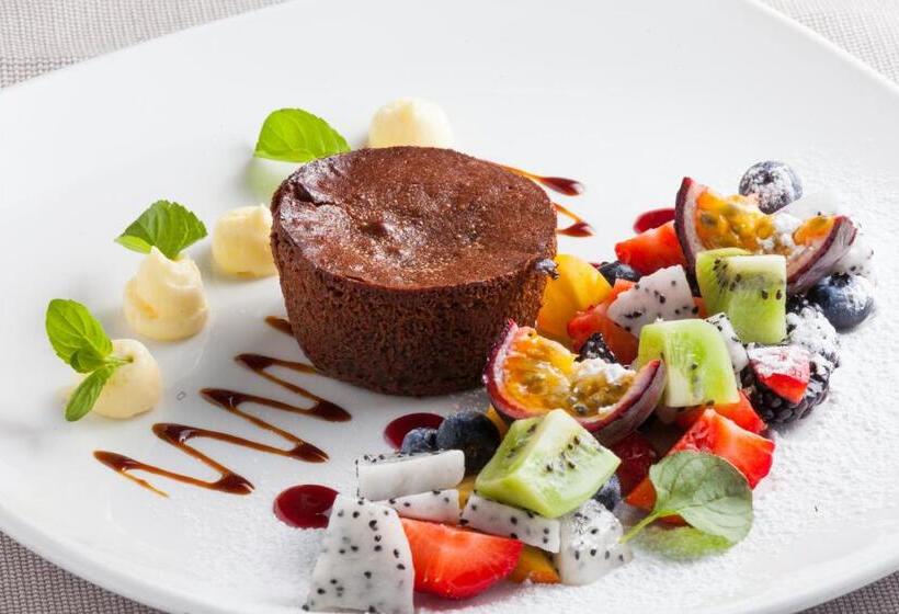 هتل Europa  Skypool & Panorama