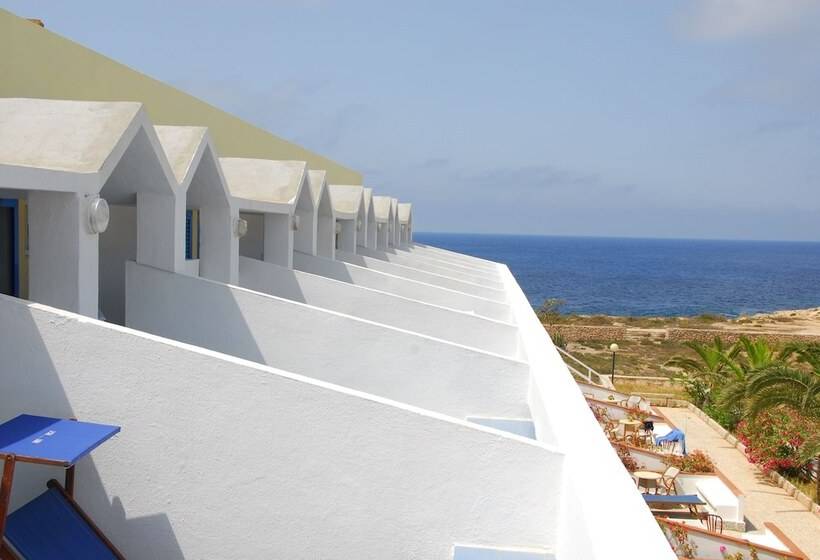 هتل Guitgia Tommasino